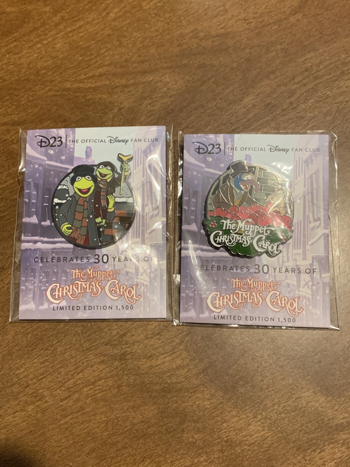 MUPPETS CHRISTMAS CAROL 30th ANNIVERSARY PIN SET Disney D23 Gold Exclusive GONZO