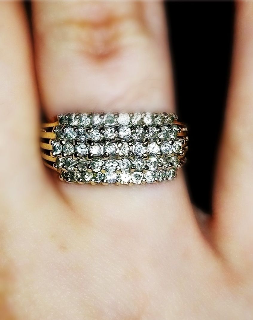 10k Gold Ring With 50 Genuine Diamonds