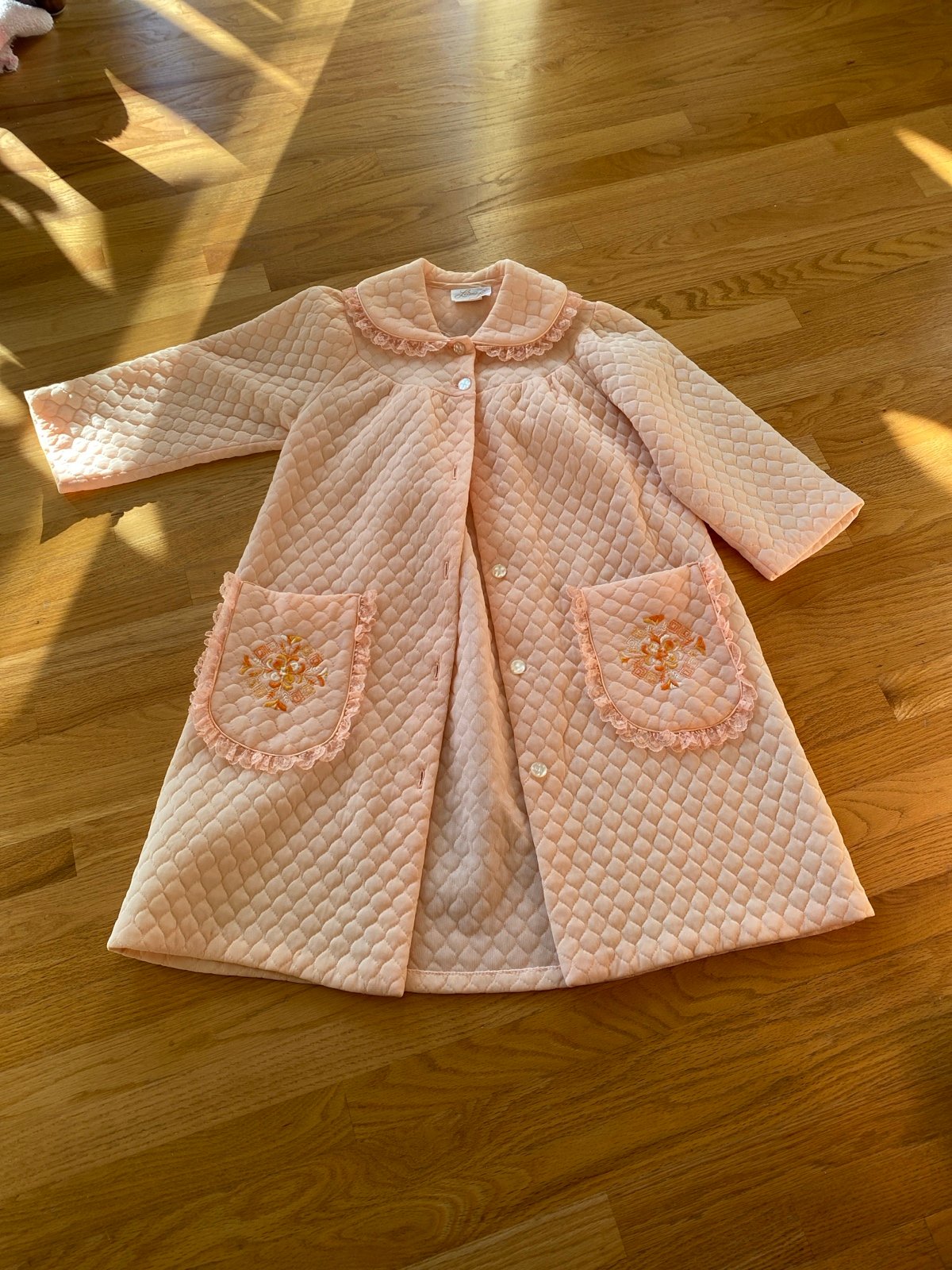 Vintage Robe Housecoat Quilted Embroidered Lace