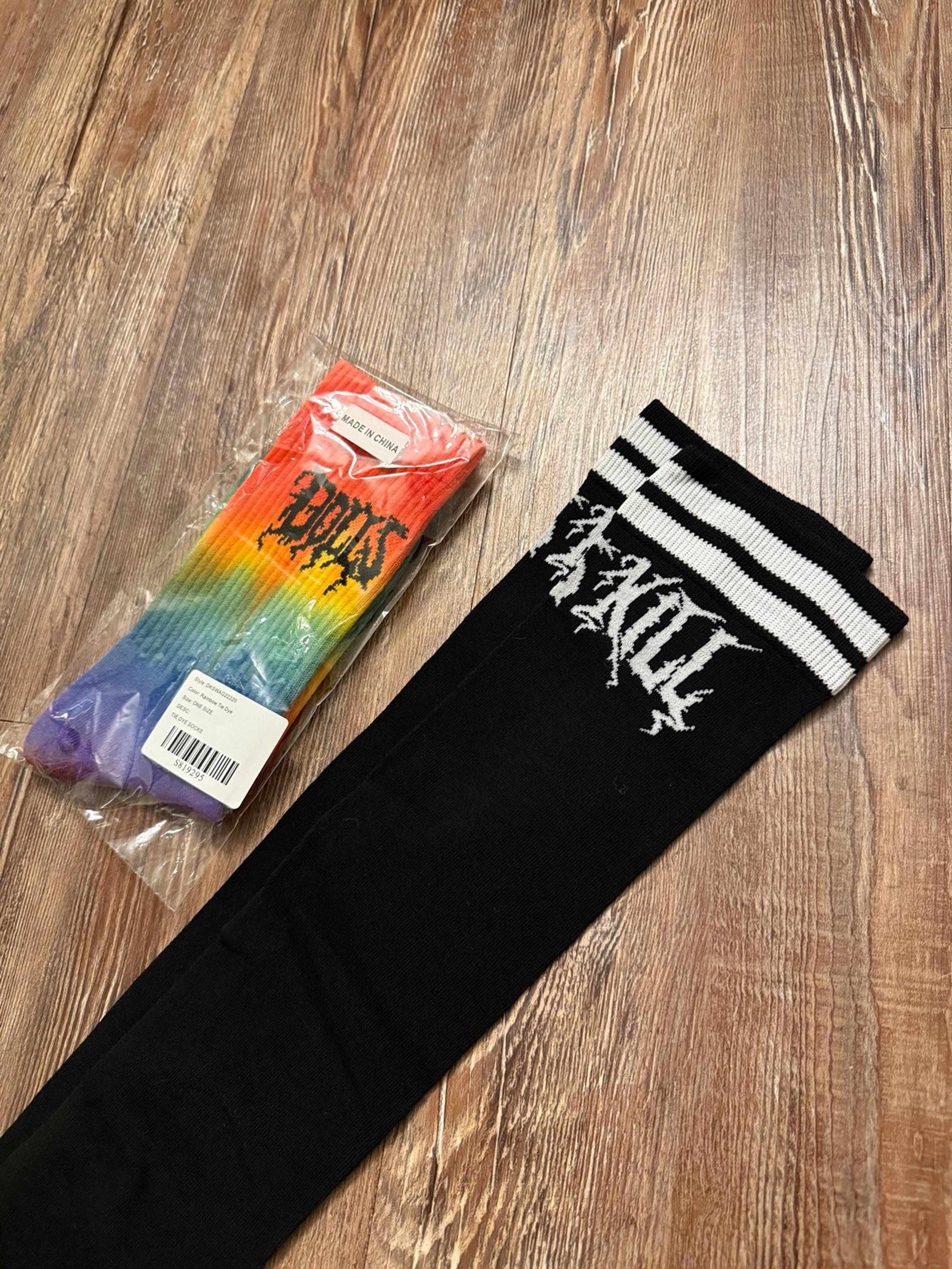 2 pairs Dollskill socks / knee high and shorties 
Bundle