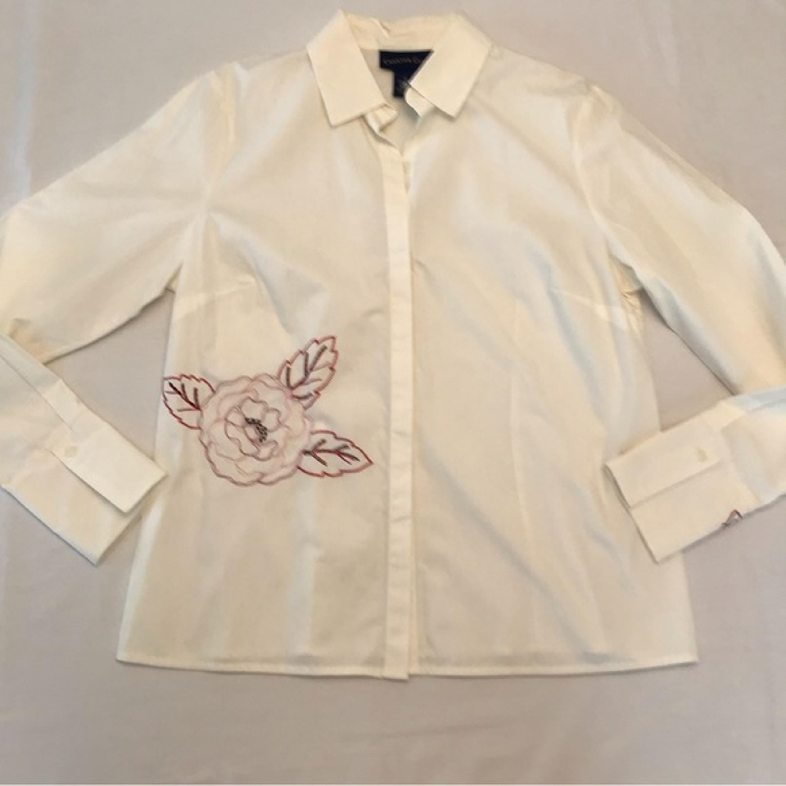 Charter Club White Long Sleeve Button Down Shirt with floral detail Size 10, New