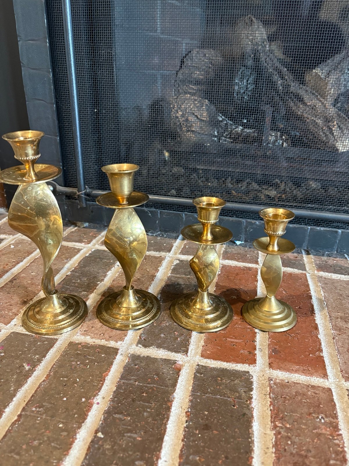 stunning 4 vintage gold brass swirl candlestick holders 8.5-7-6-5” tall