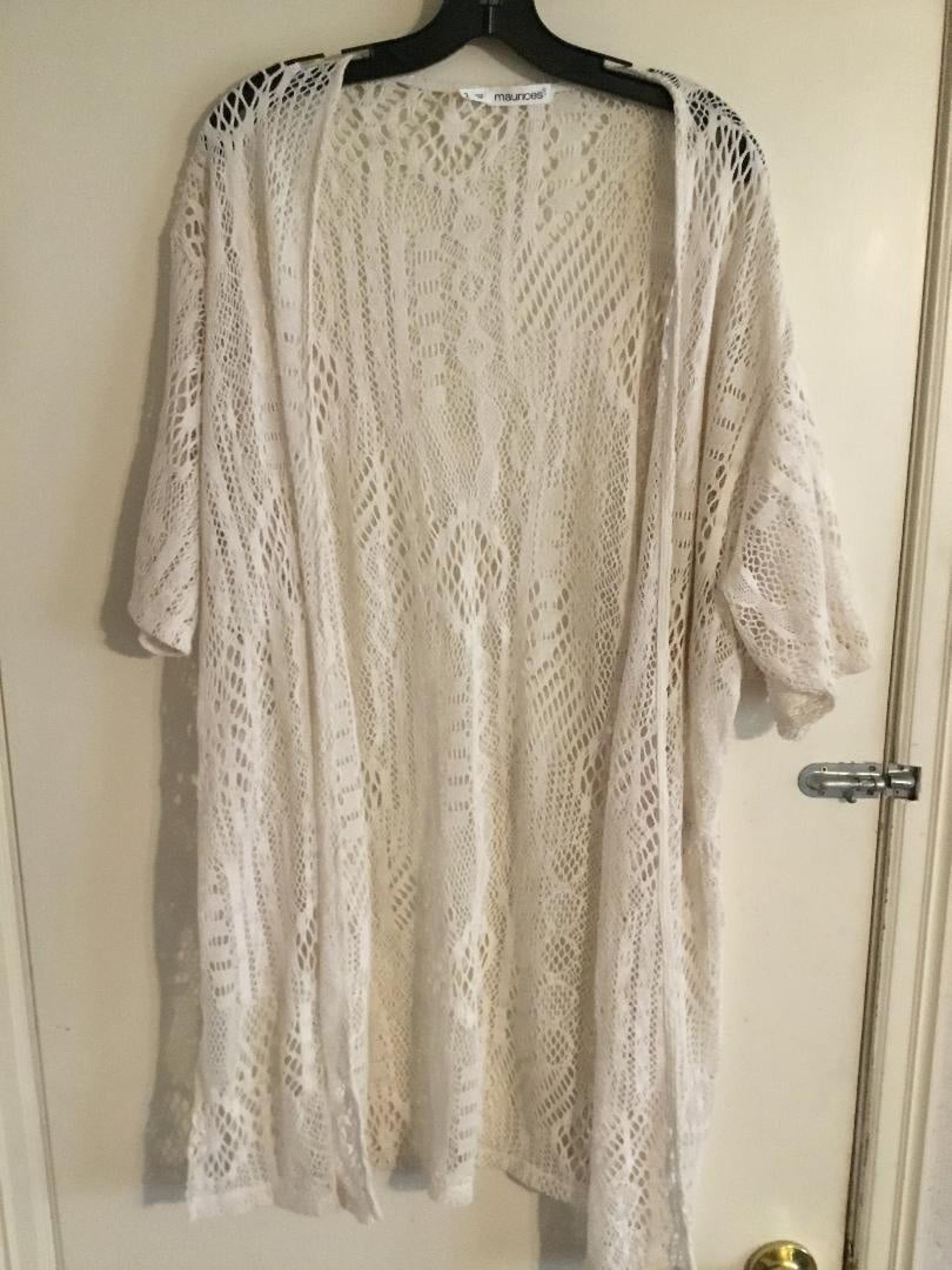 Maurices Size 2X Ivory Crochet Lace Kimono