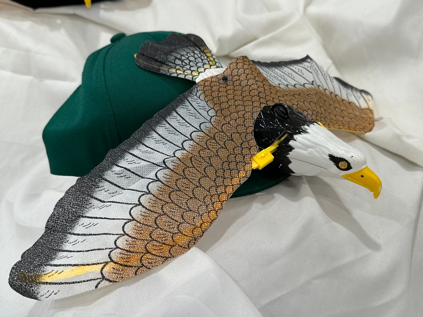 Flapping Flying Screeching Bird Snap Back Eagles Hat. www.flyingteamhats.com