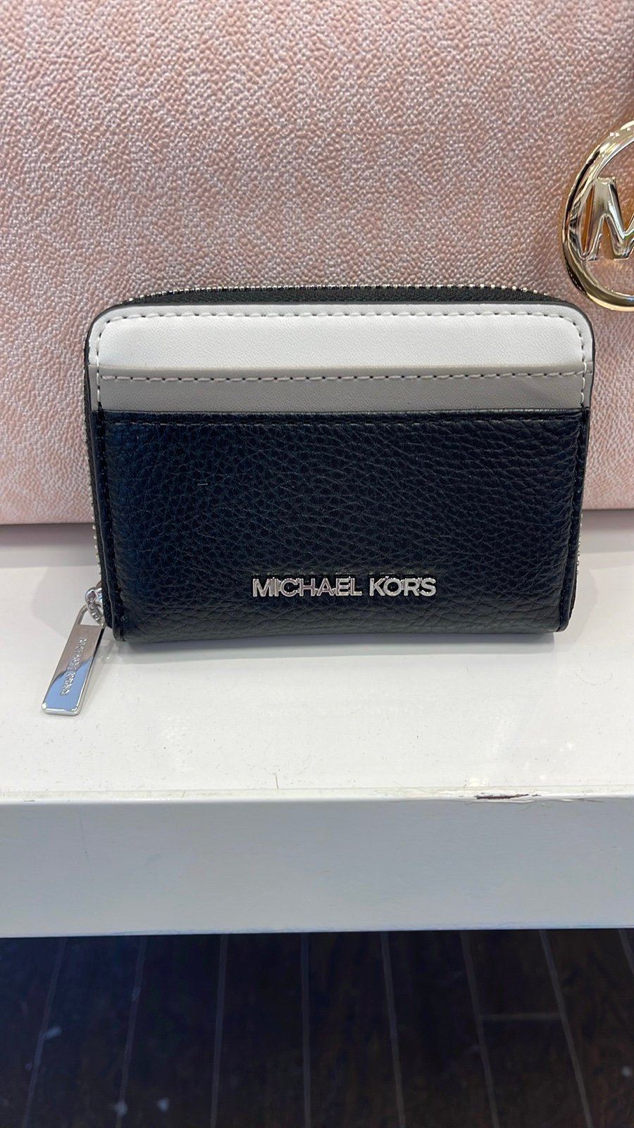 Michael Kors Jet Set Travel Medium Zip Around Color-Block Wallet Black NWT