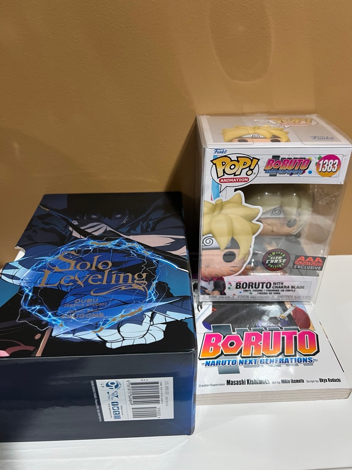 Solo Leveling manga collection + Naruto manga and Boruto POP