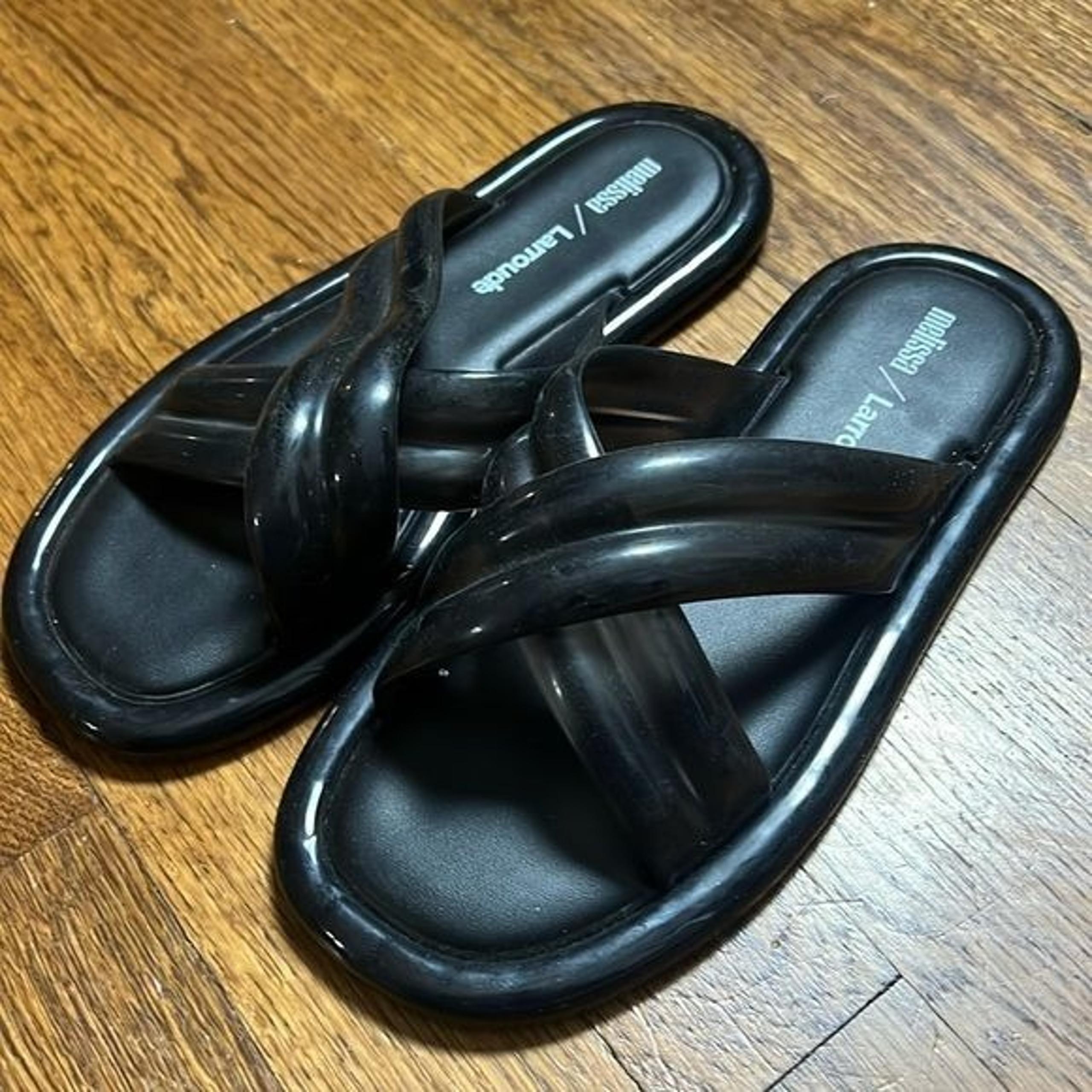 Larroude Larroude x Melissa Women's Cali Cross-strap Slides Size 6