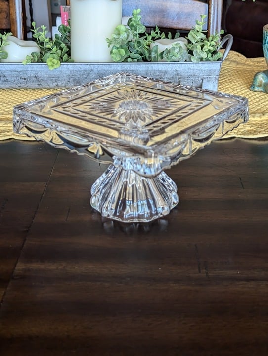 Shannon Godinger Lead Crystal Square Cake Stand/Cake Pedestal