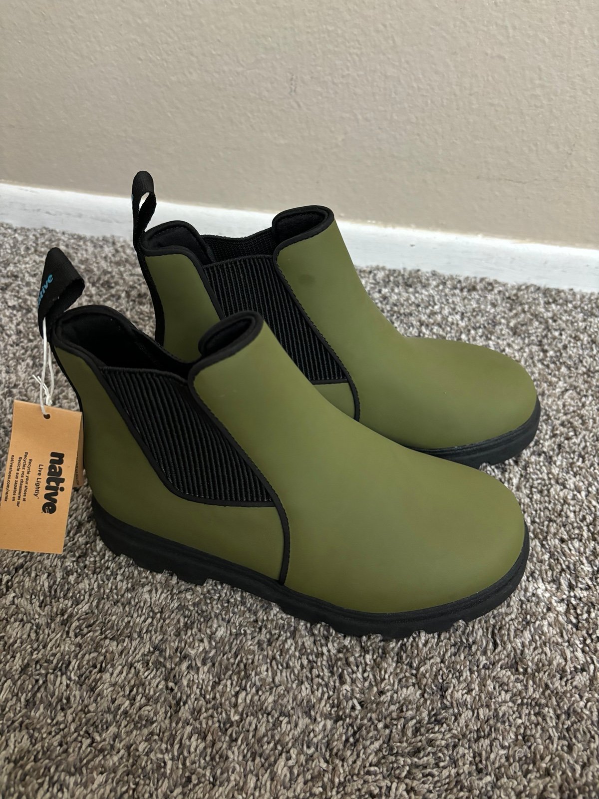 Native Kensington Treklite Boots green Sz J1
