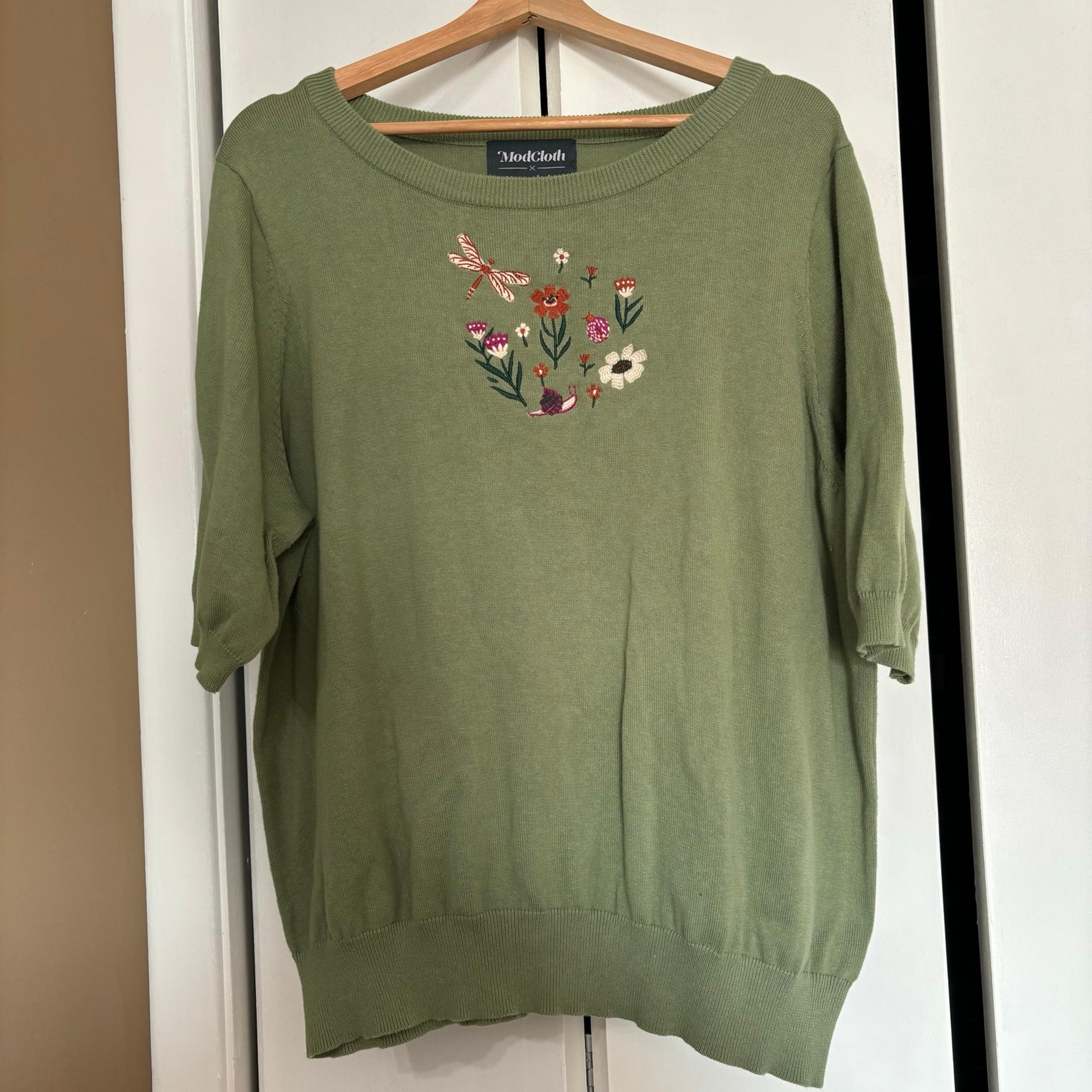 Modcloth x princess highway embroidered floral garden short sleeve sweater
