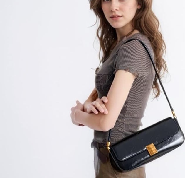 Women’s East West Shoulder bag with Dramatic drop