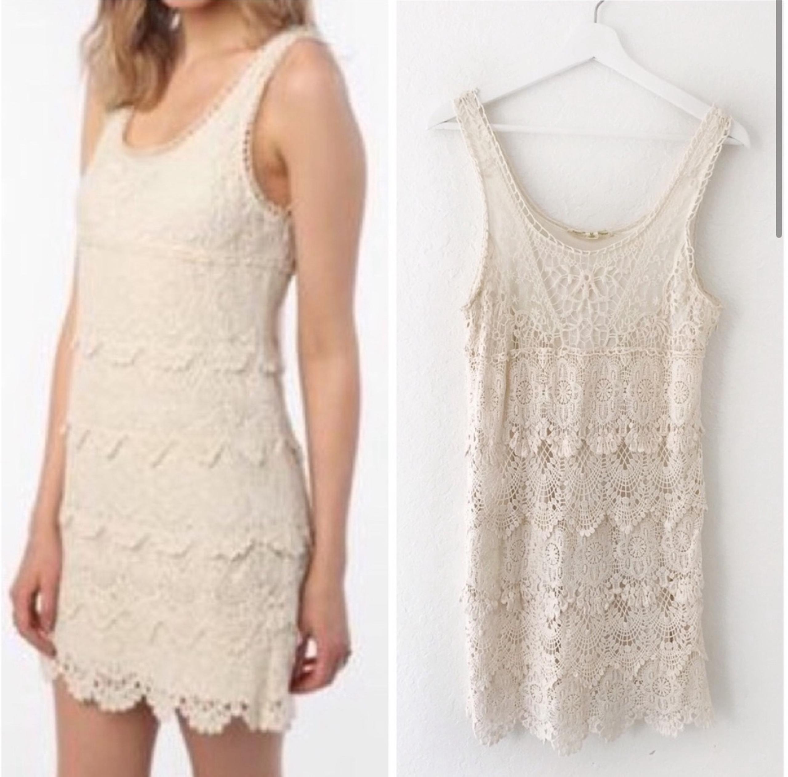 URBAN OUTFITTERS / STARING AT STARS ~ Oatmeal Crocheted Tiered Dress ~ Size M