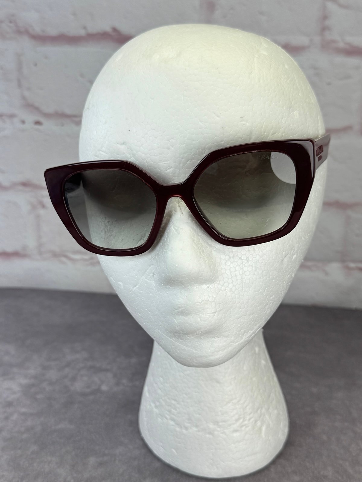 Authentic Prada SPR24x Women's Red Sunglasses New