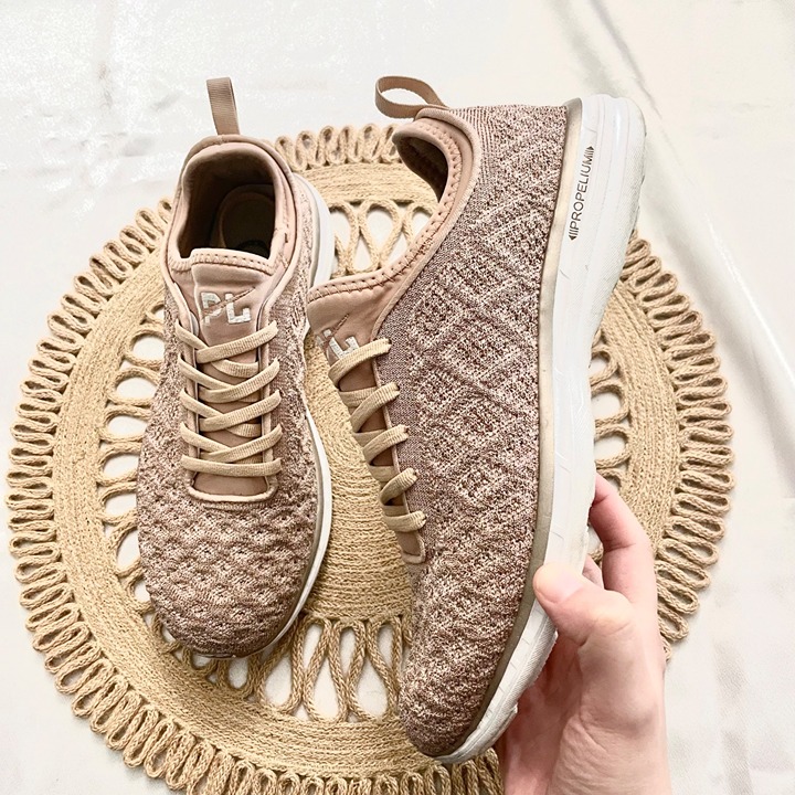 Apl phantom rose gold 2025