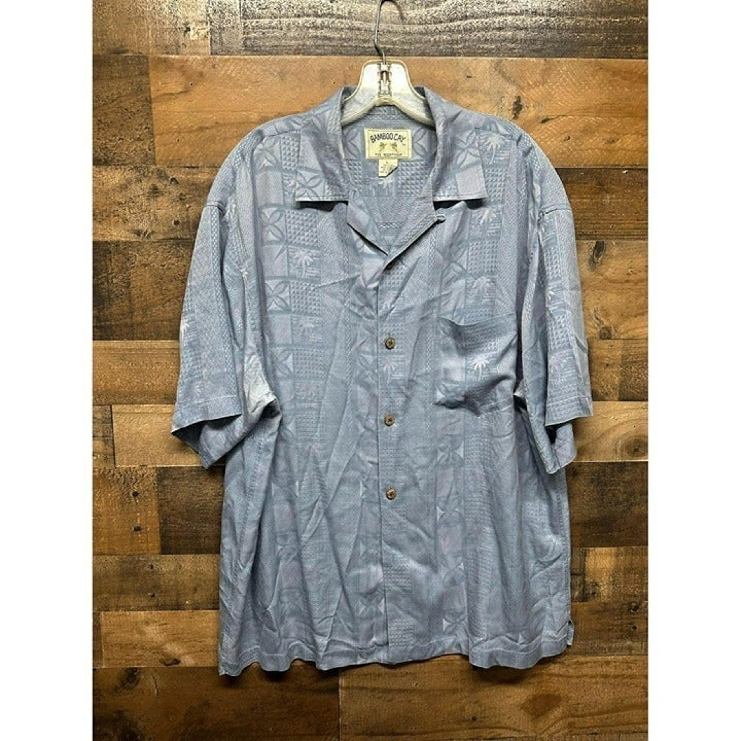 Bamboo Cay Men's Short Sleeve Button Up Size Large *100% Silk*
