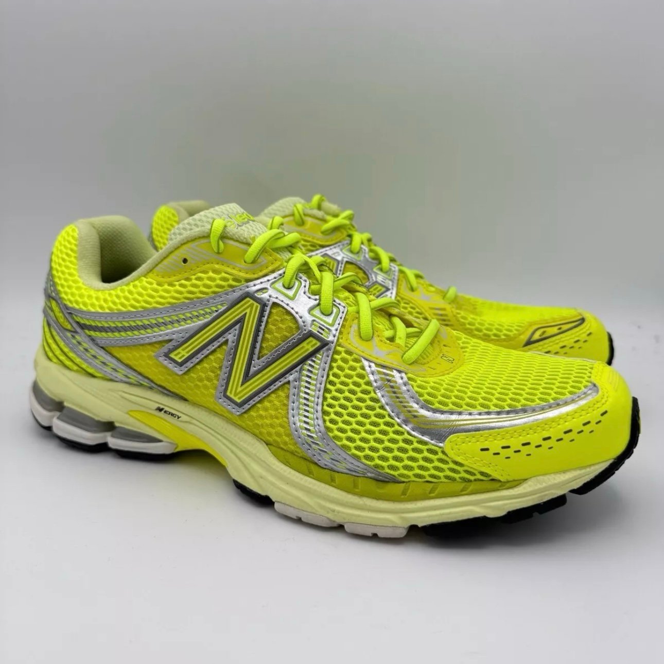 New balance 860v2
