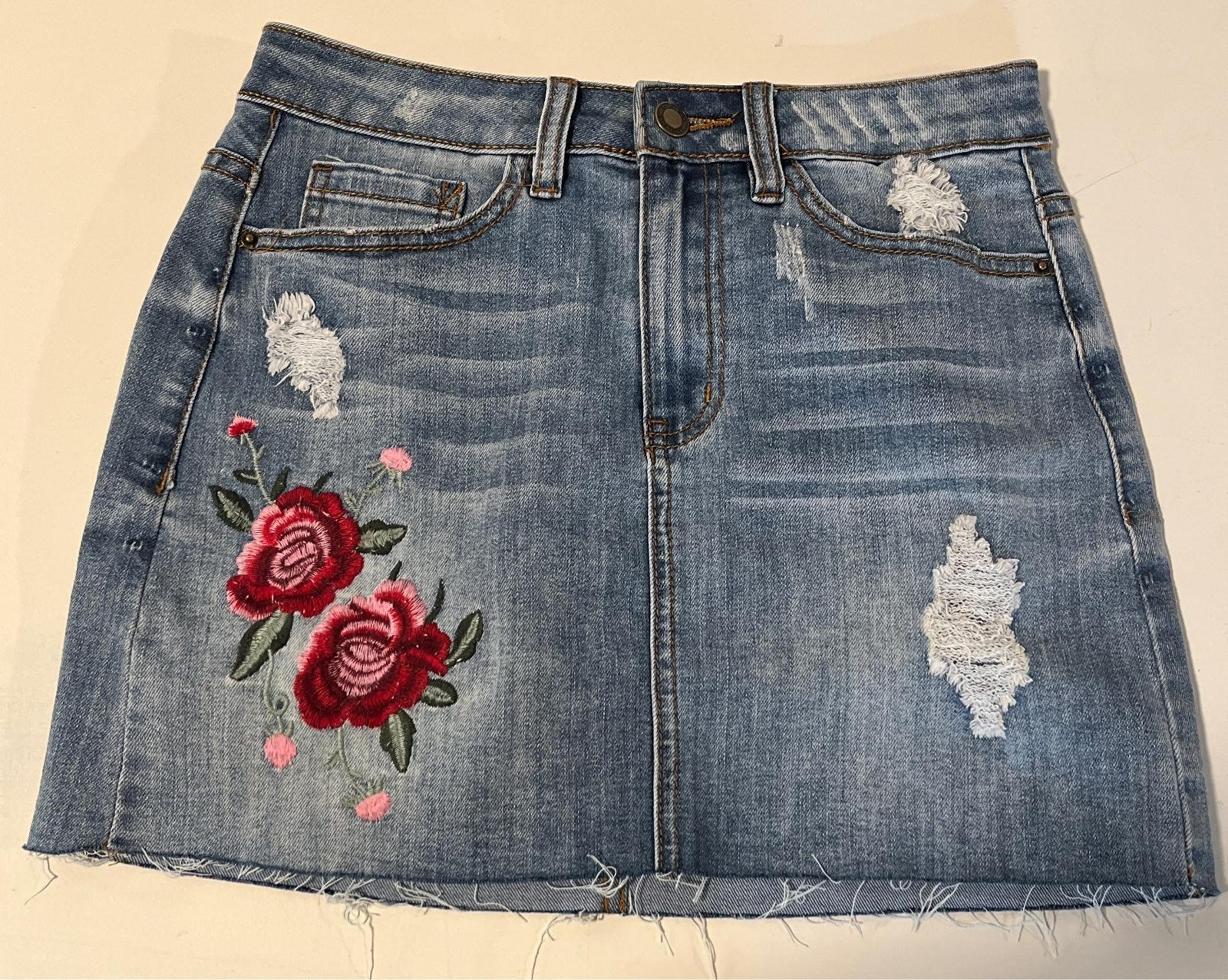 Angel Kiss los angeles Denim Skirt w/Embroidered Flowers