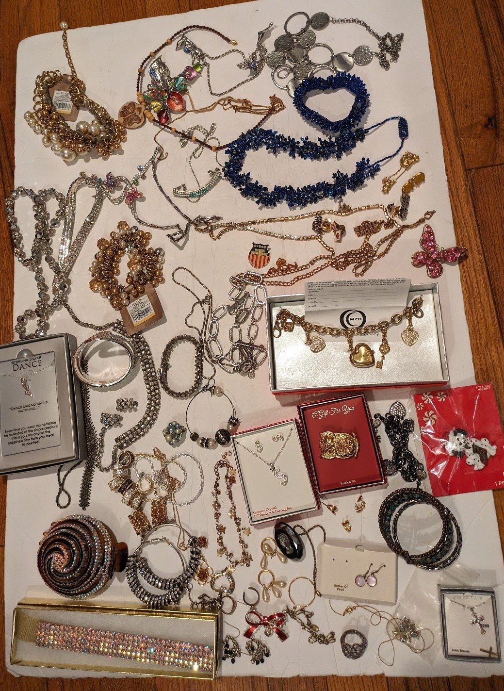 Lot of jewelry (1)
