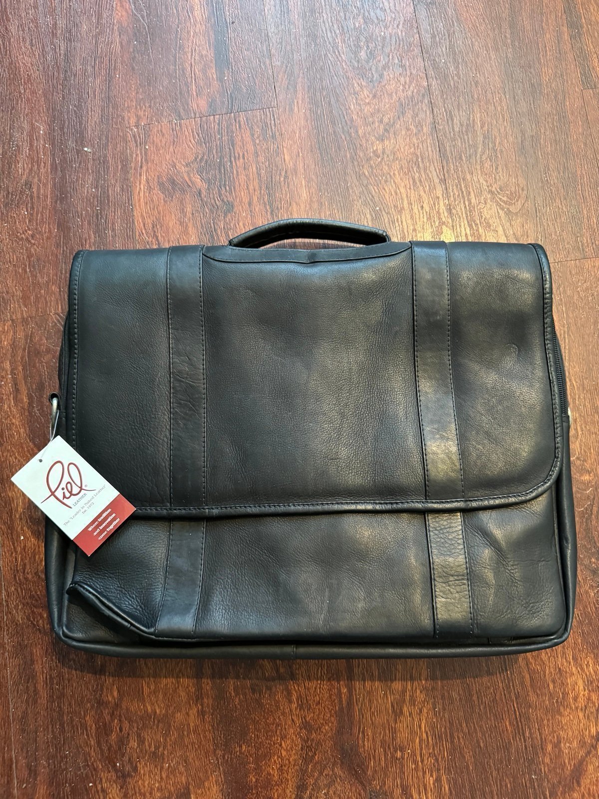 Leather Men’s Messenger Laptop Bag NWT