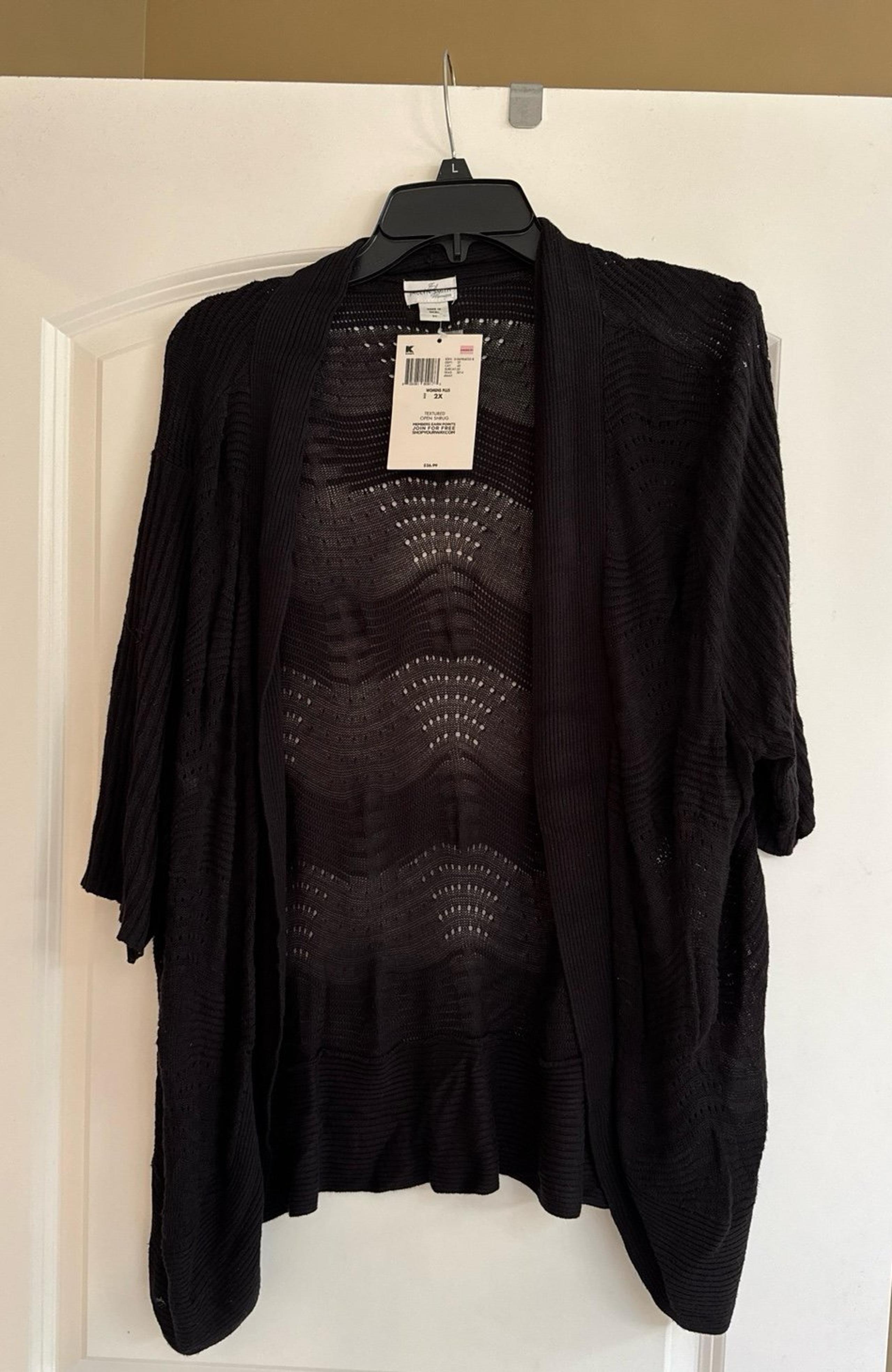 Woman’s Cardigan Size 2 X short sleeve