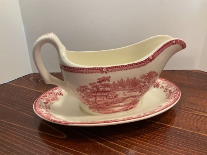 Royal Staffordshire Tonquin Gravy Boat