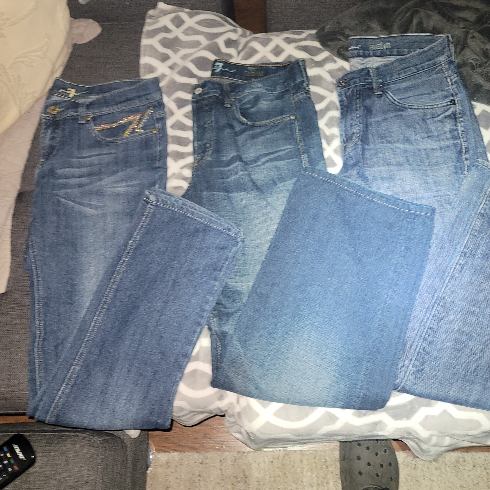 Lot of 7 Pairs Mens Jeans-True Religion & 7 For All Mankind