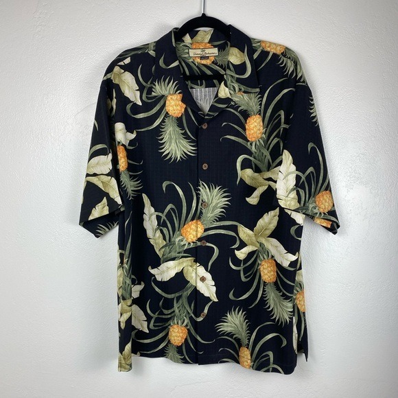 Tommy Bahama 100% Silk Hawaiian Pineapple Casual Button Down Shirt Men’s Large