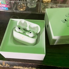 Apple AirPods 2nd Generation