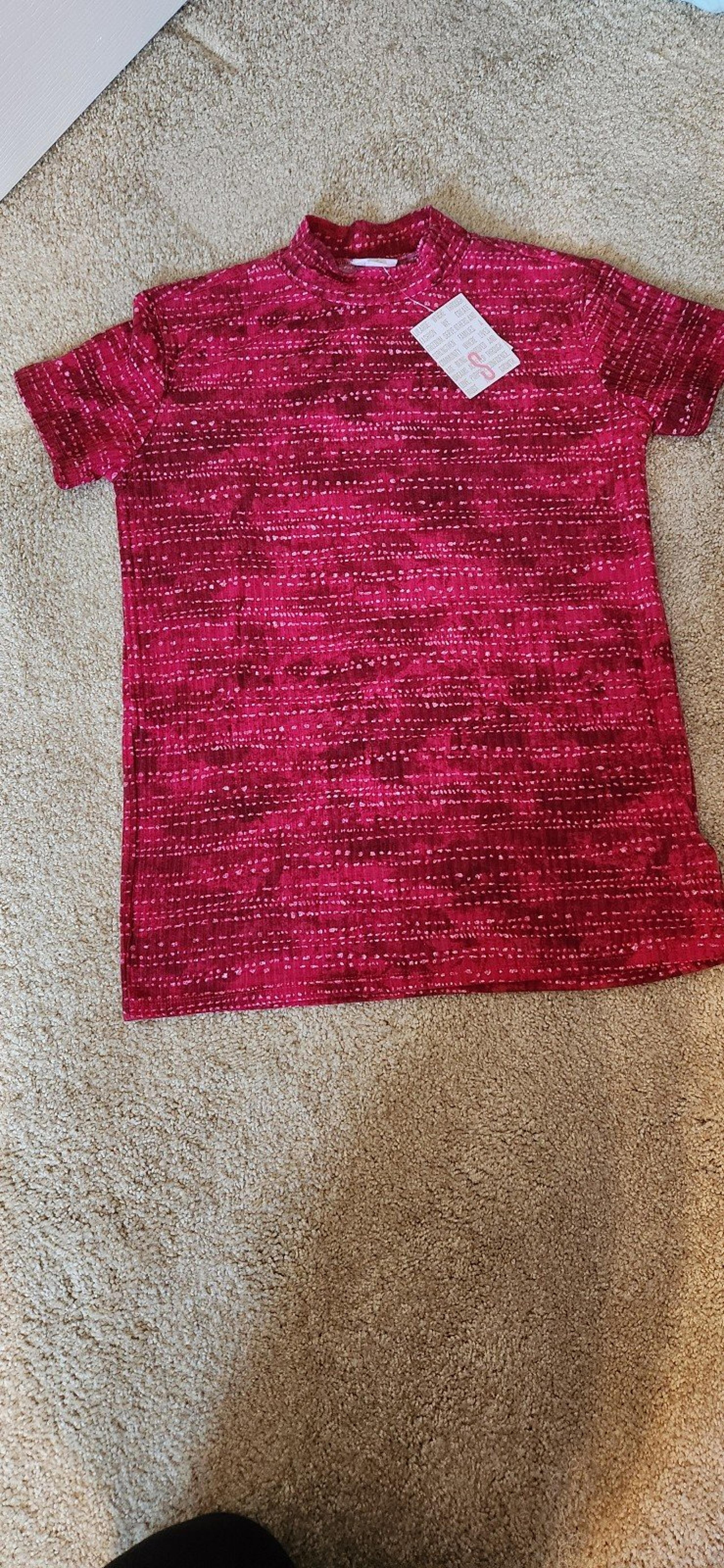 Lularoe Ruth nwt mock turtleneck cranberry/maroon color size small