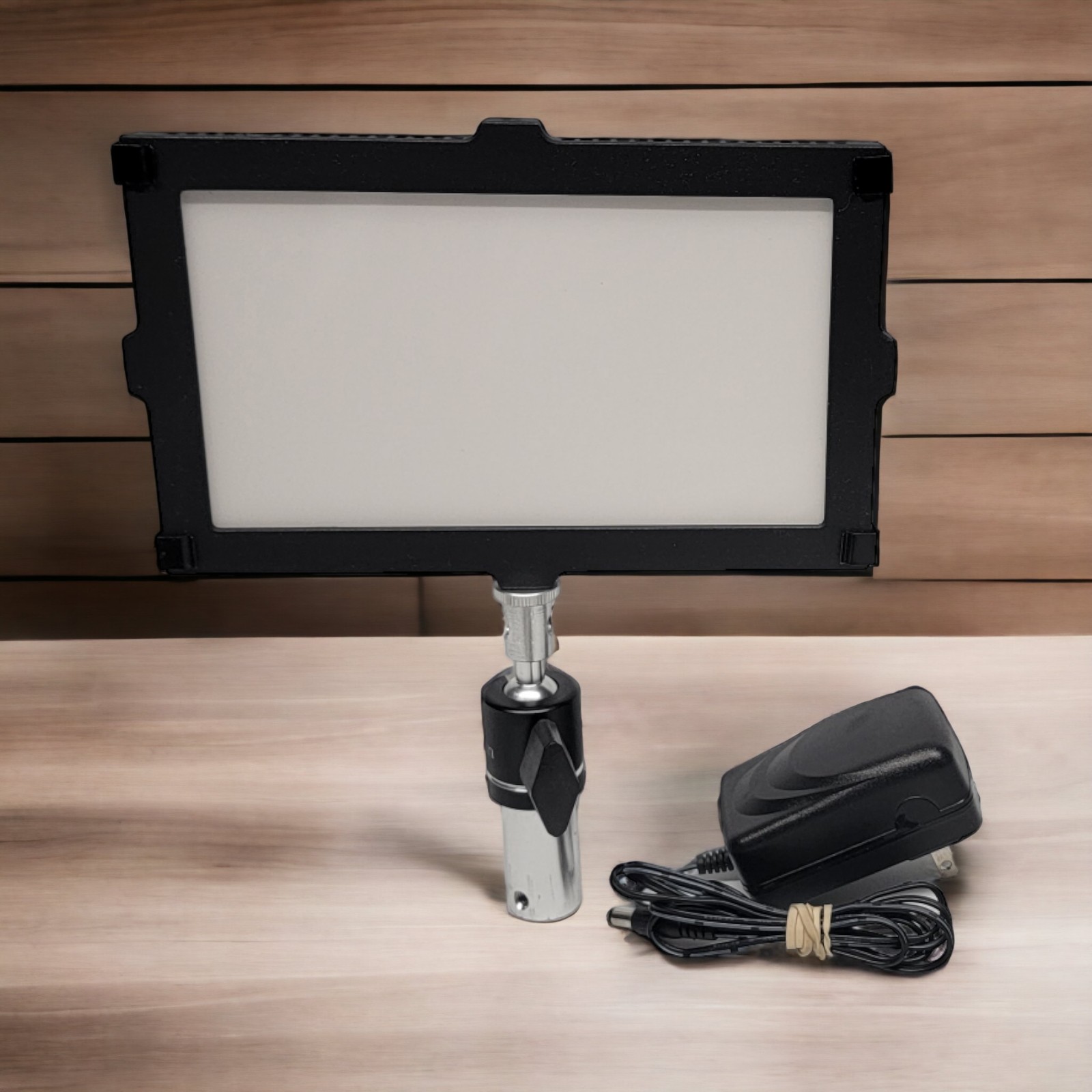 Ikan Piatto PL74 Accent Light