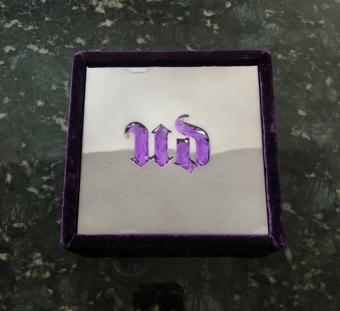 Urban Decay 15th Anniversary Eyeshadow Palette Velvet Silver Mirror Box EUC