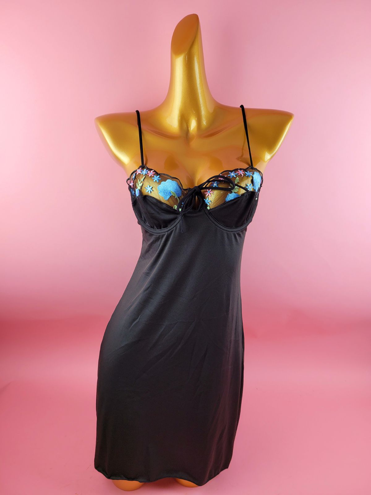 Underwire slips