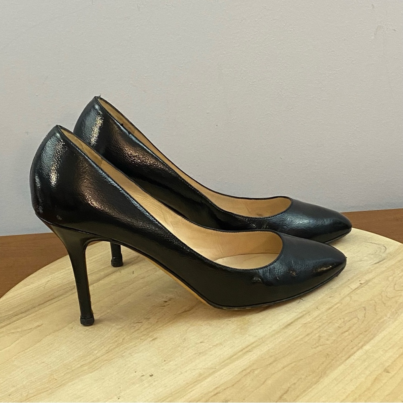 Jimmy Choo Black Patent Leather Pumps Heels Women’s Size 9 EU39 Luxury