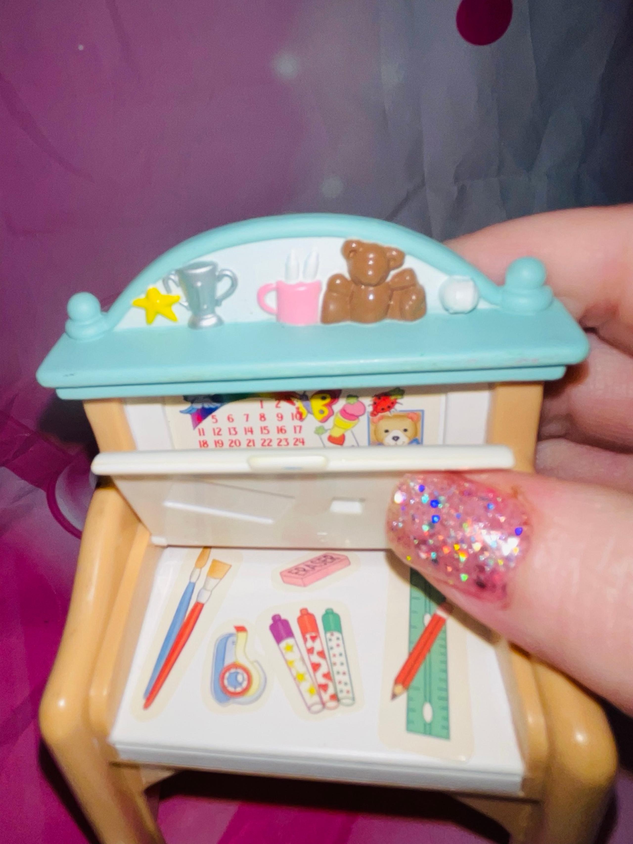 VTG Fisher Price Playskool My Loving Family Dollhouse Miniature Art School Desk