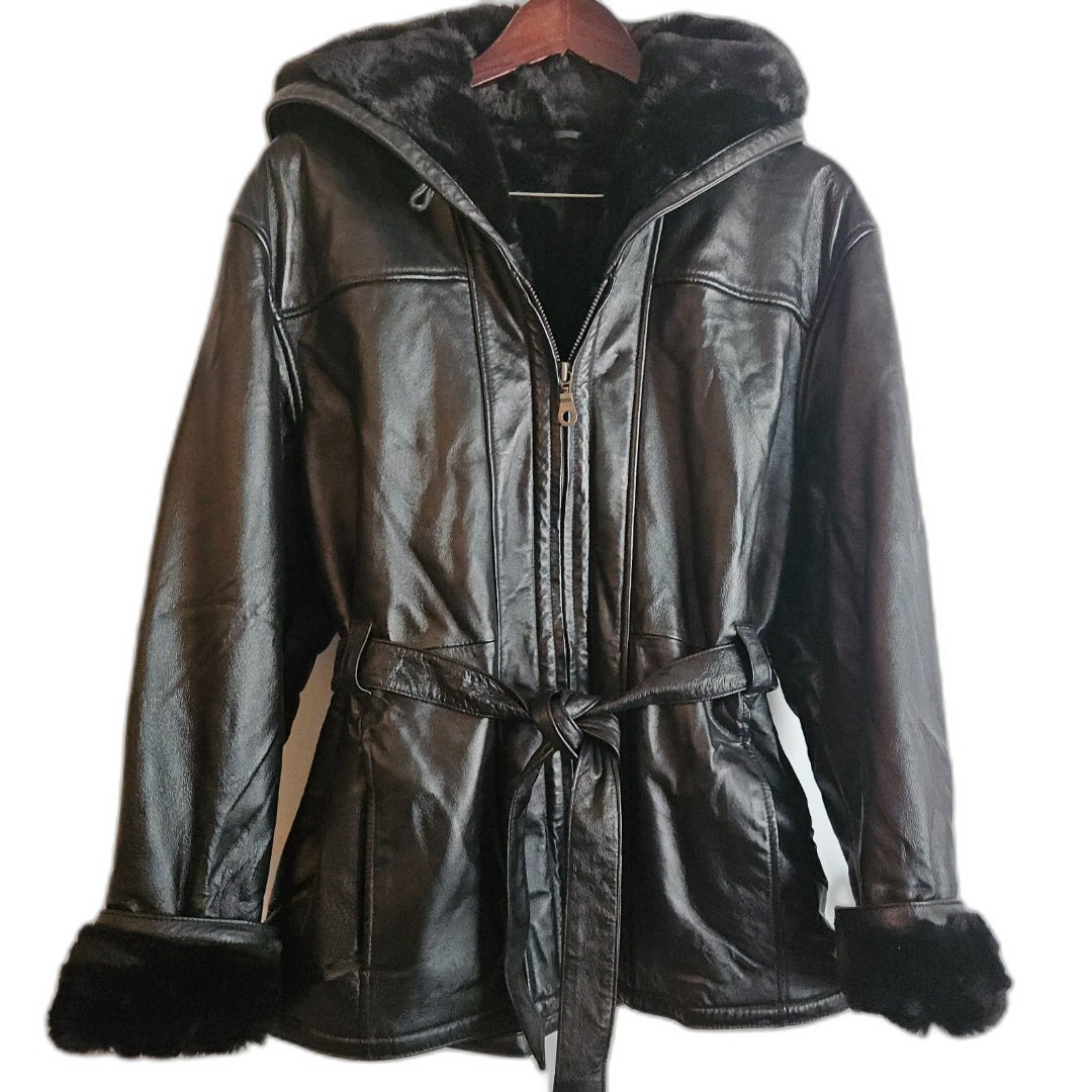 Wilsons Genuine Leather Jacket w/Faux Fur Lining NWOT - Women's Size L