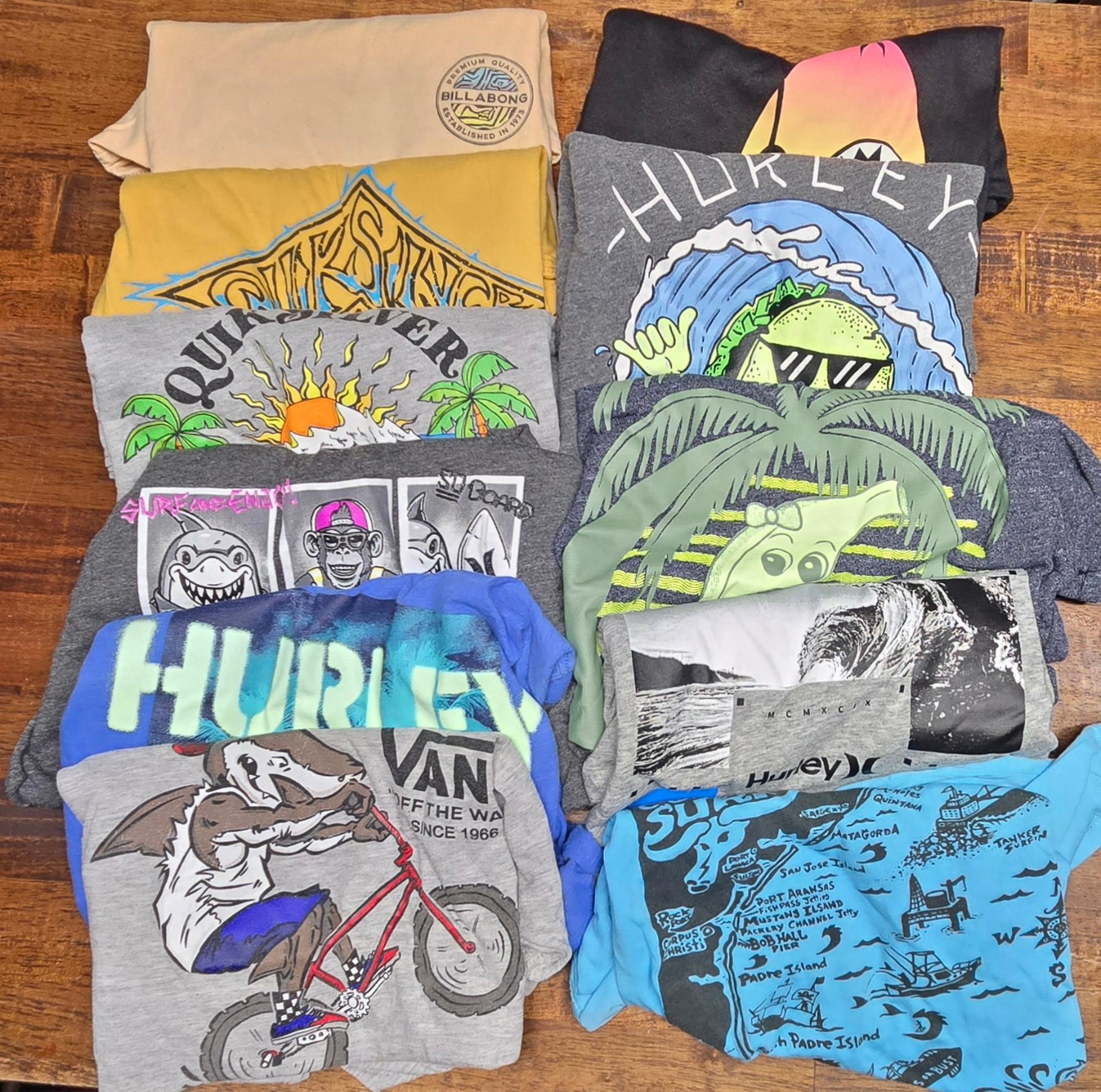 Bundle of 11 shirts size s/m
