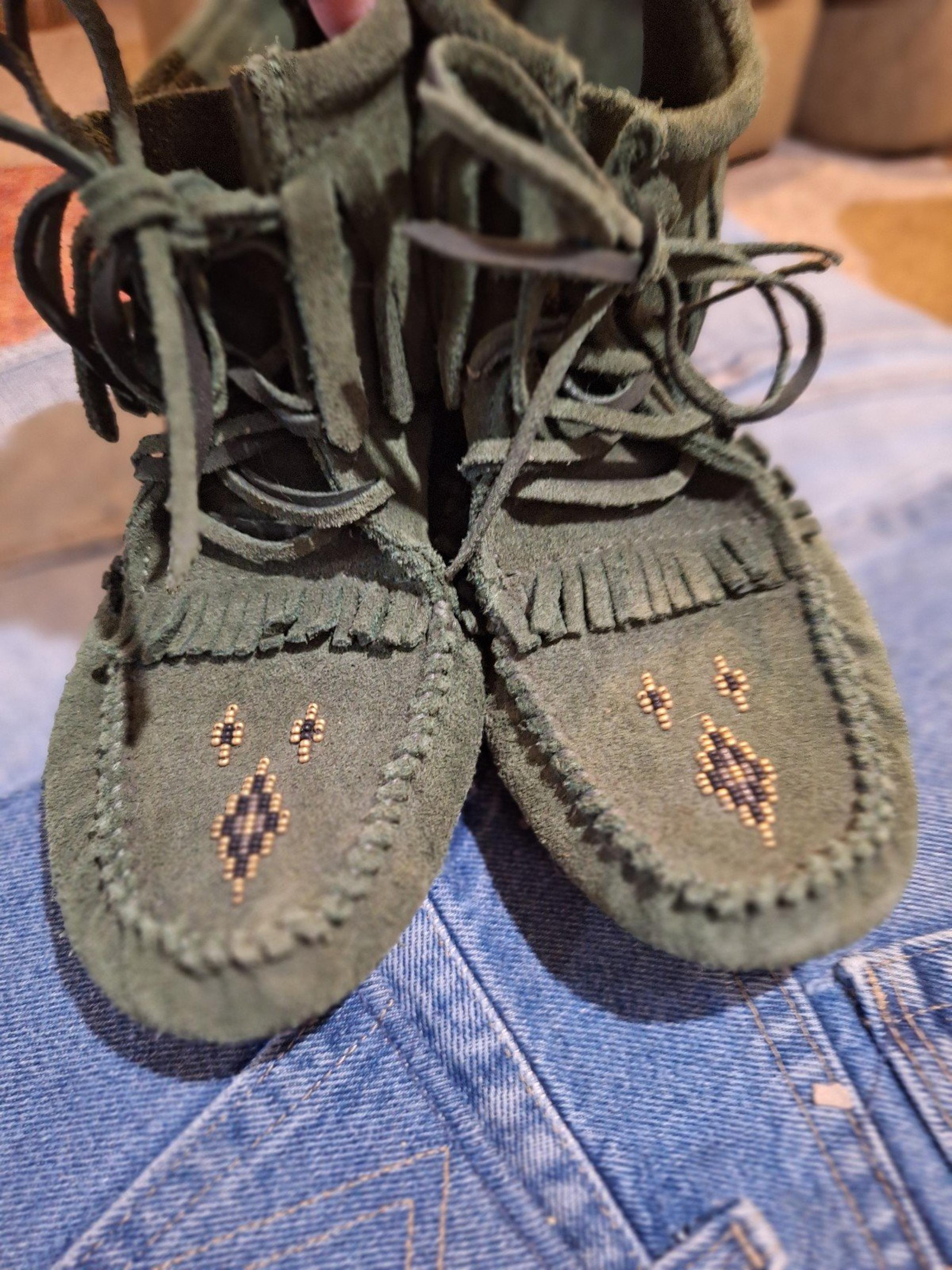 womens moccasins