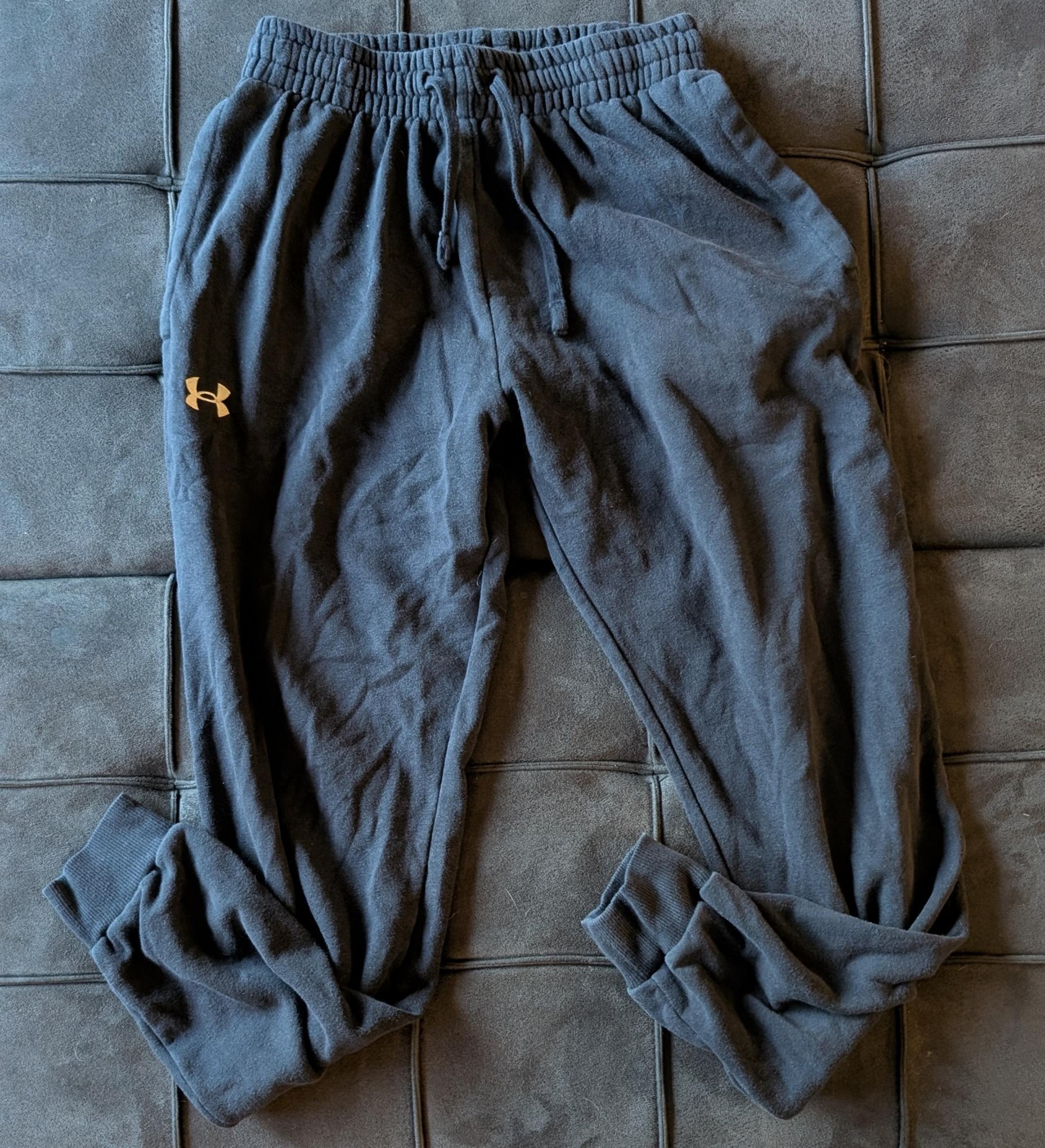 Men M/T Black Under Armour Drawstring Sweat Pants With Accent Logo & Back Pocket