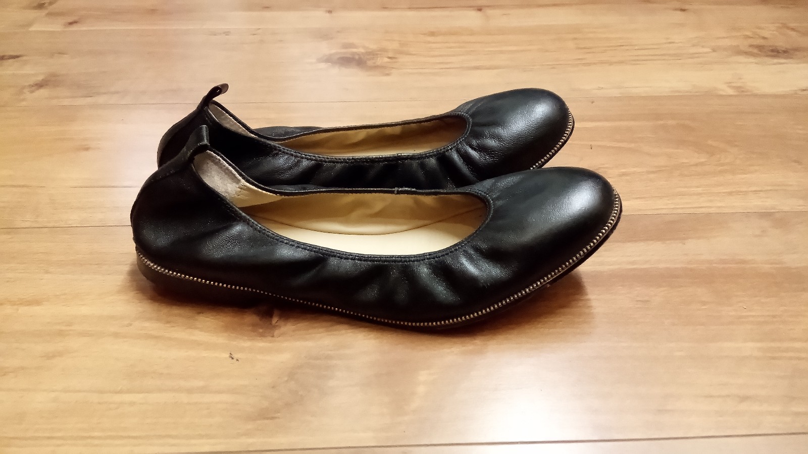 Botkier mason deals flats