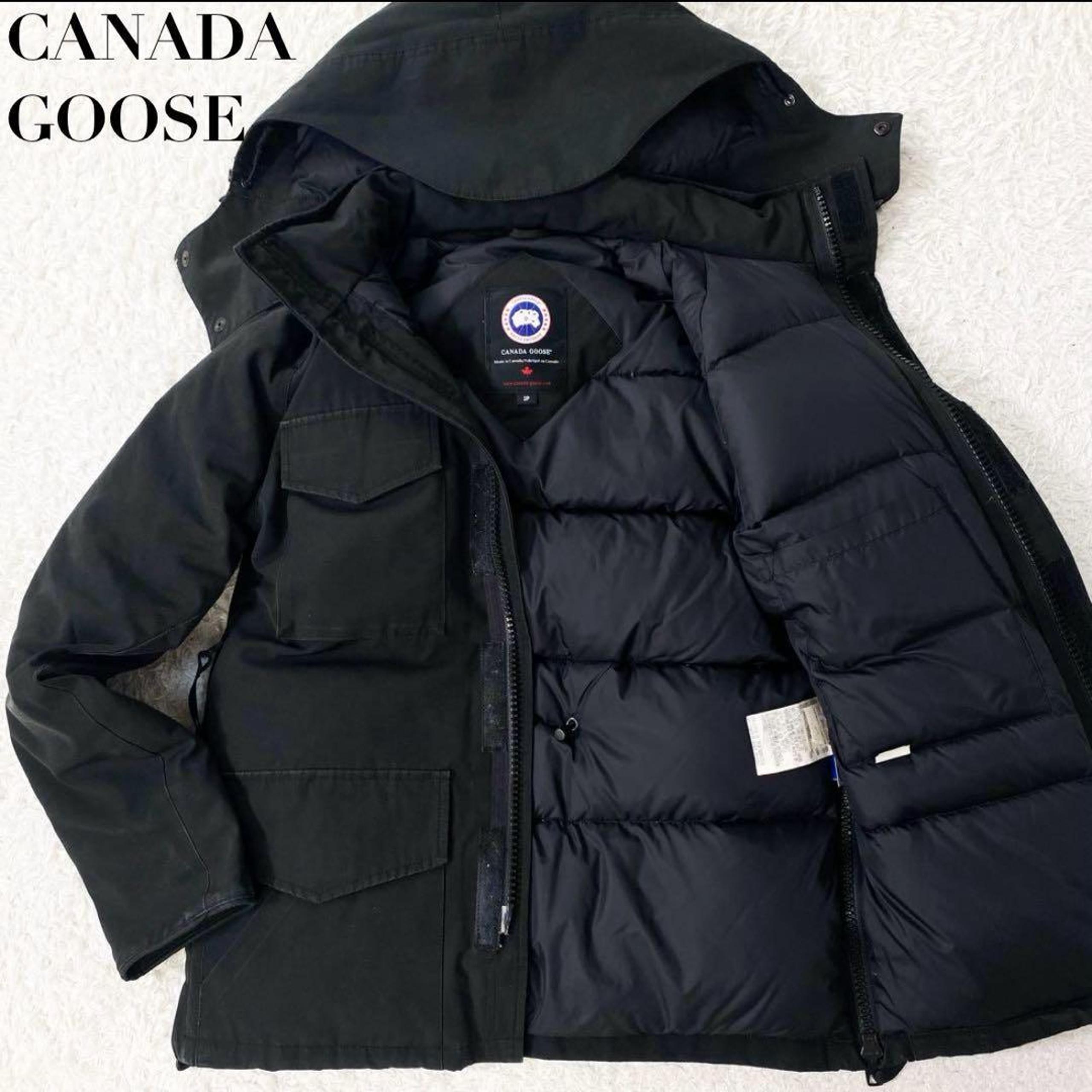 [Excellent Condition] Canada Goose CANADA GOOSE Down Jacket S Black Authentic