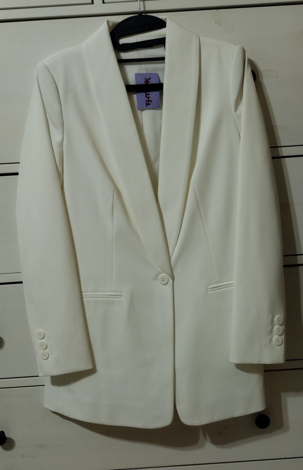 Elie Tahari oversized blazer white