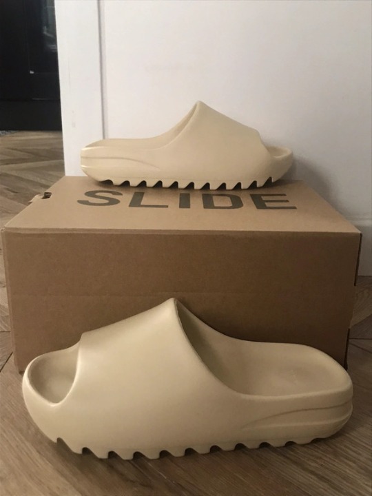 Yeezy slide Onyx Men's Shoes Size 5