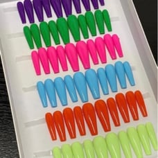 press on nails