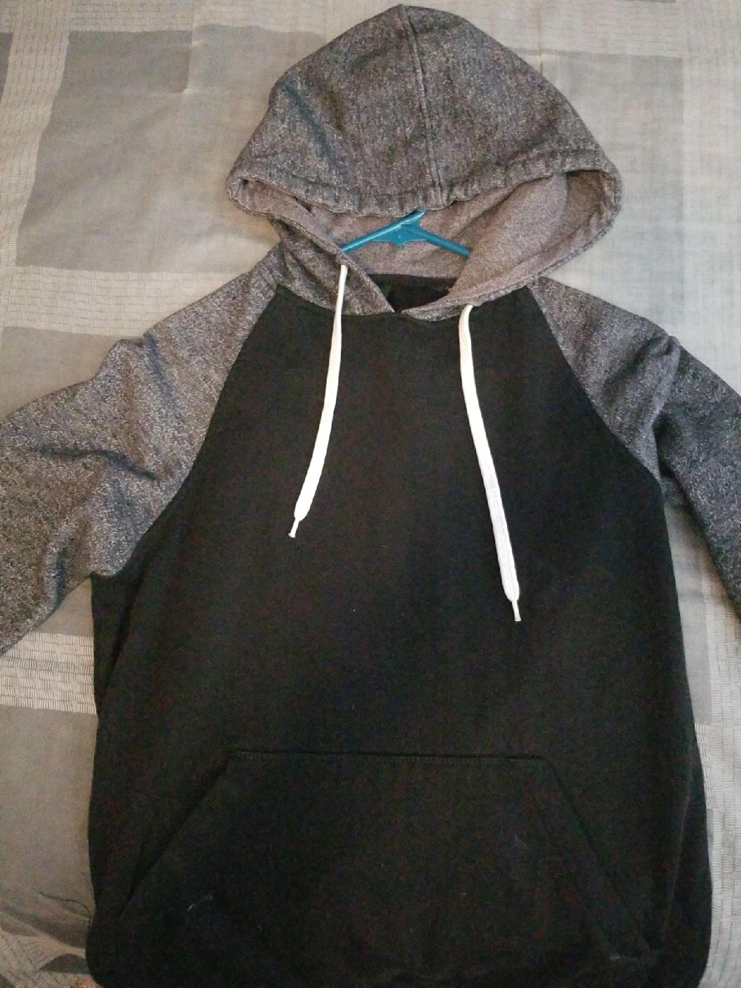 Zine Black Hoodie