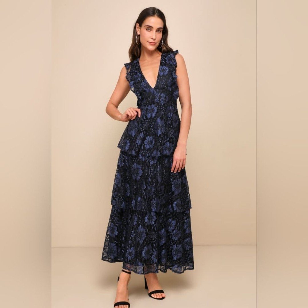 Lulu's Molinetto Navy Blue Lace Ruffled Tiered Sleeveless Maxi Dress S Party