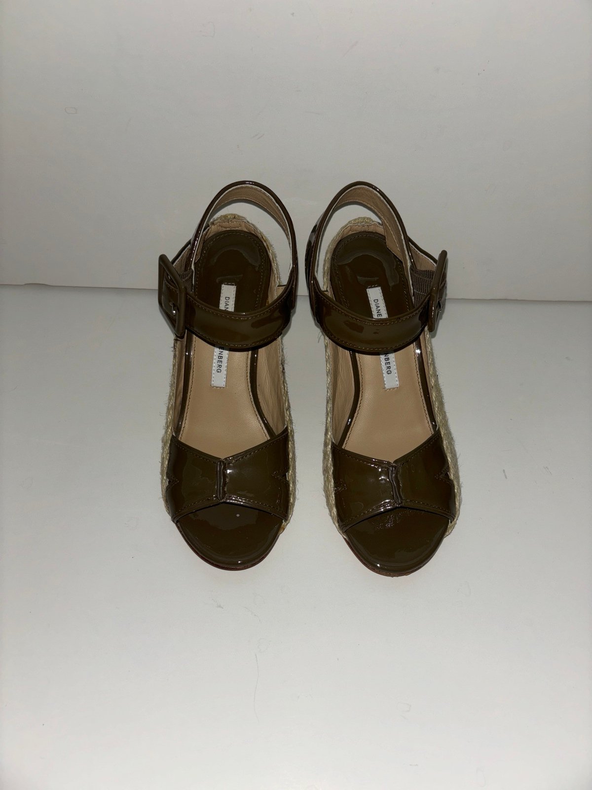 Diane Von Furstenberg Sudan Espadrille Wedge Patent Leather Sandals Size 6