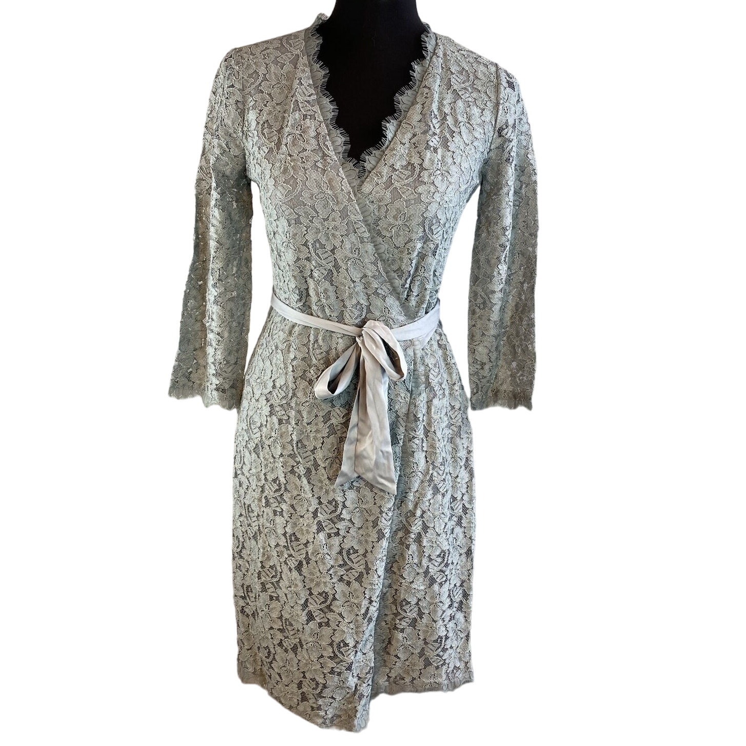 Diane Von Furstenberg Julianna Wrap Dress Size 8 M Silver Gray Lace 3/4 Sleeve