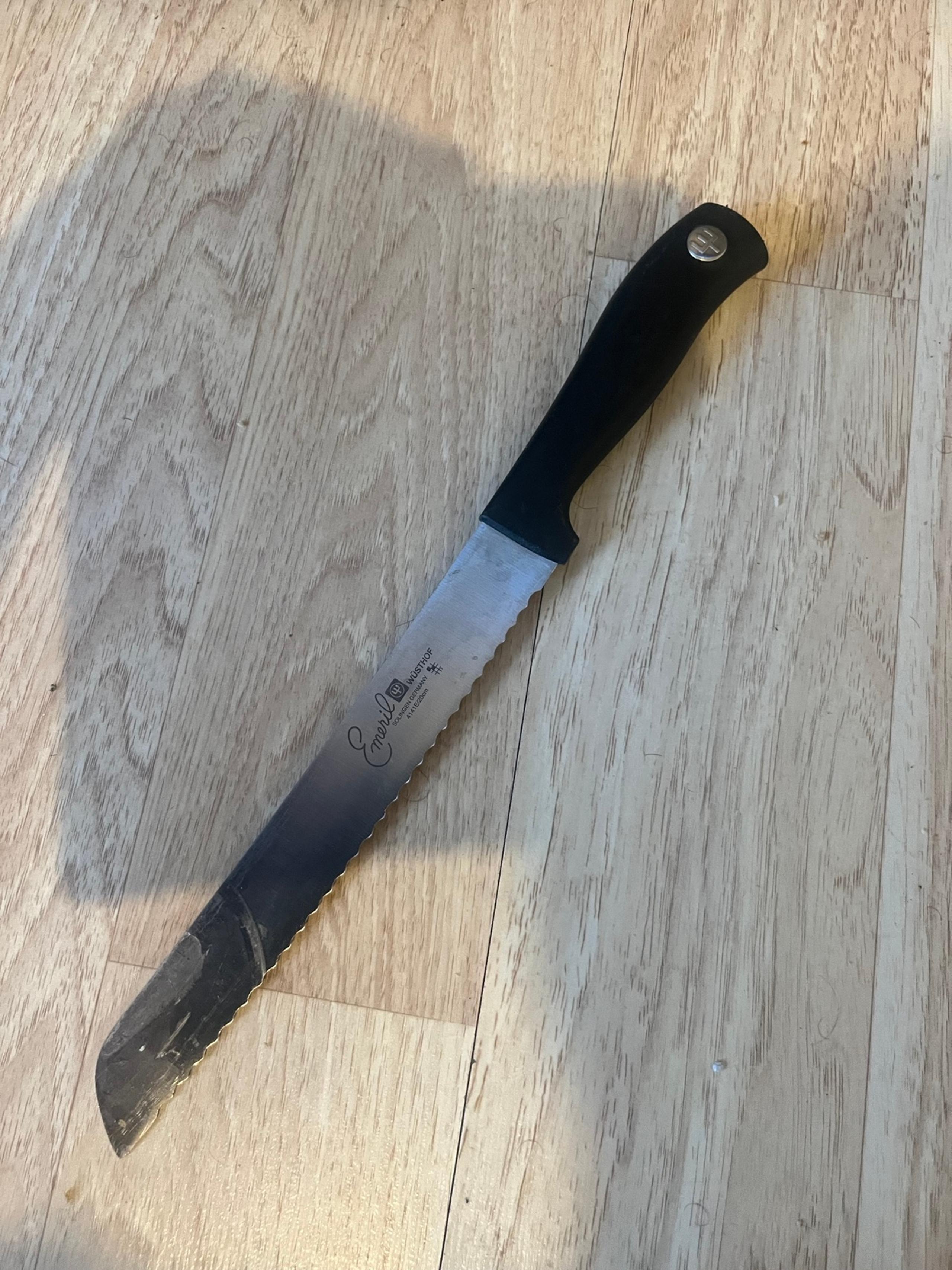 Wusthof Emeril Bread Knife 8 in Blade 4141E 20cm Solingen Germany Black Handle