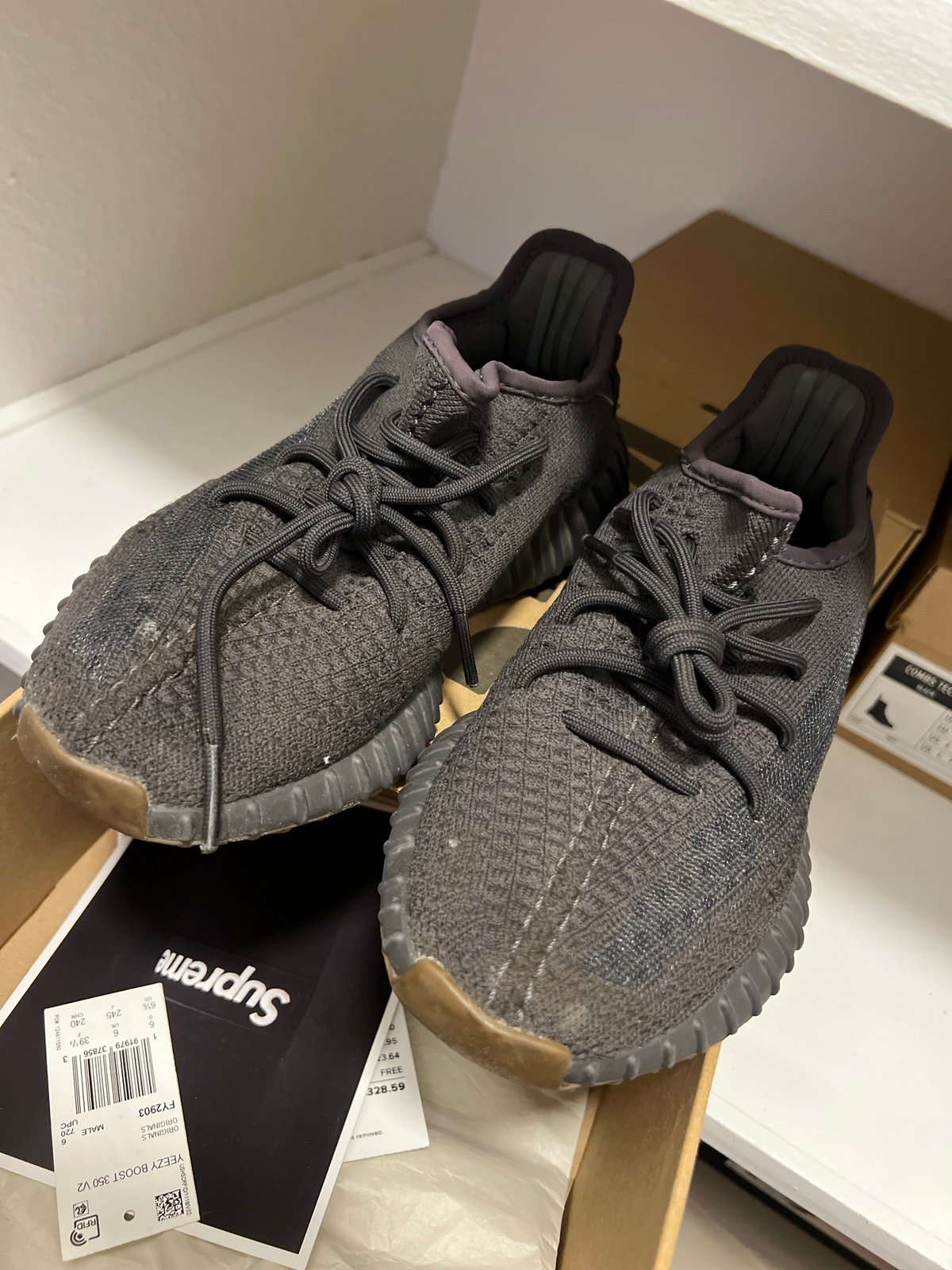 Yeezy Adidas Boost 350 V2 in Cinder