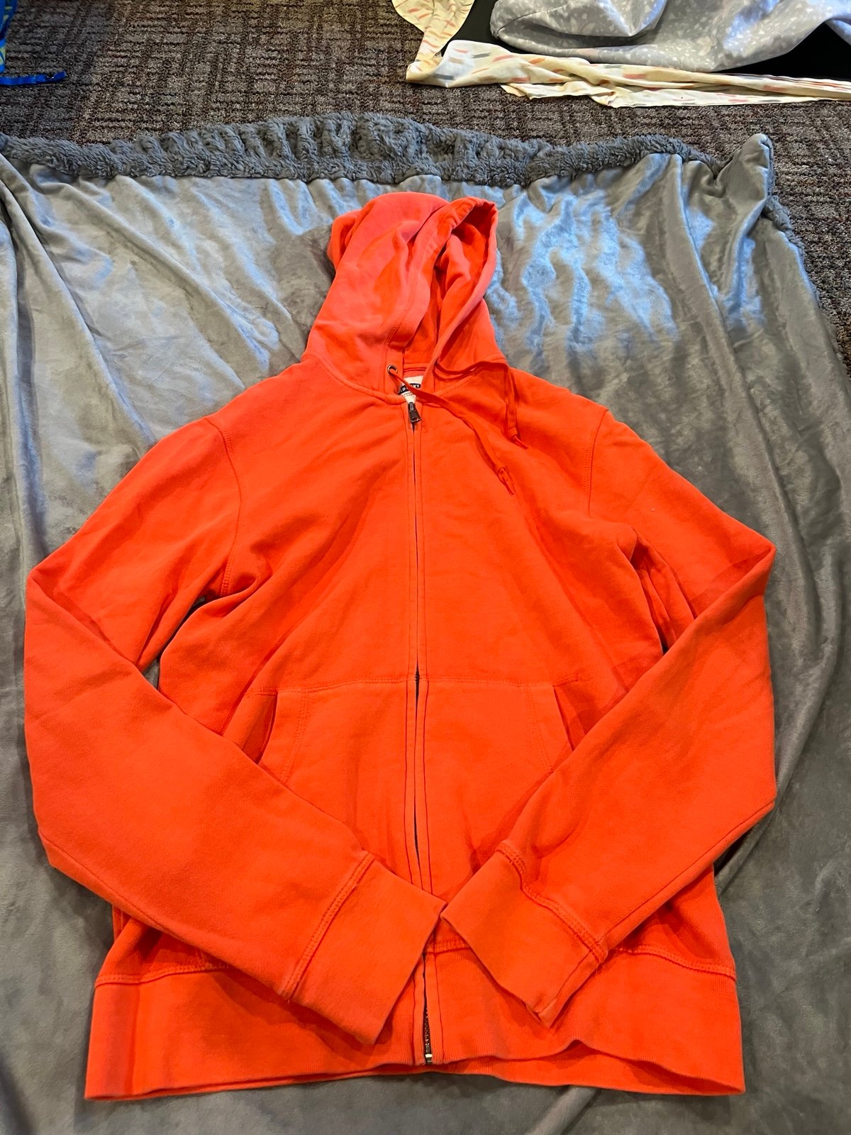 Zip up
